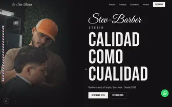 Portada de la web de Stev-Barber: el barbero trabajando y el título Calidad como cualidad